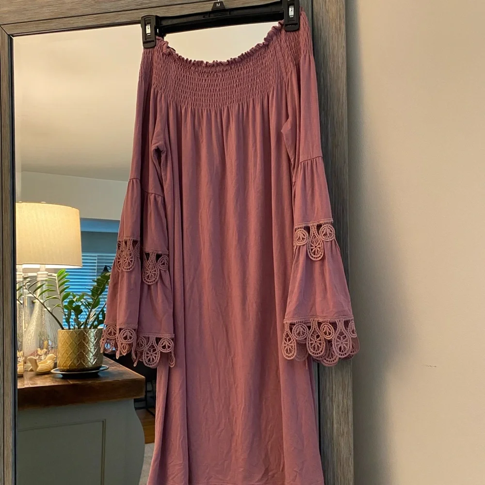 Lapis, M, off the shoulder full boho sleeve, crochet detailing, great condition! - Picture 7 of 8